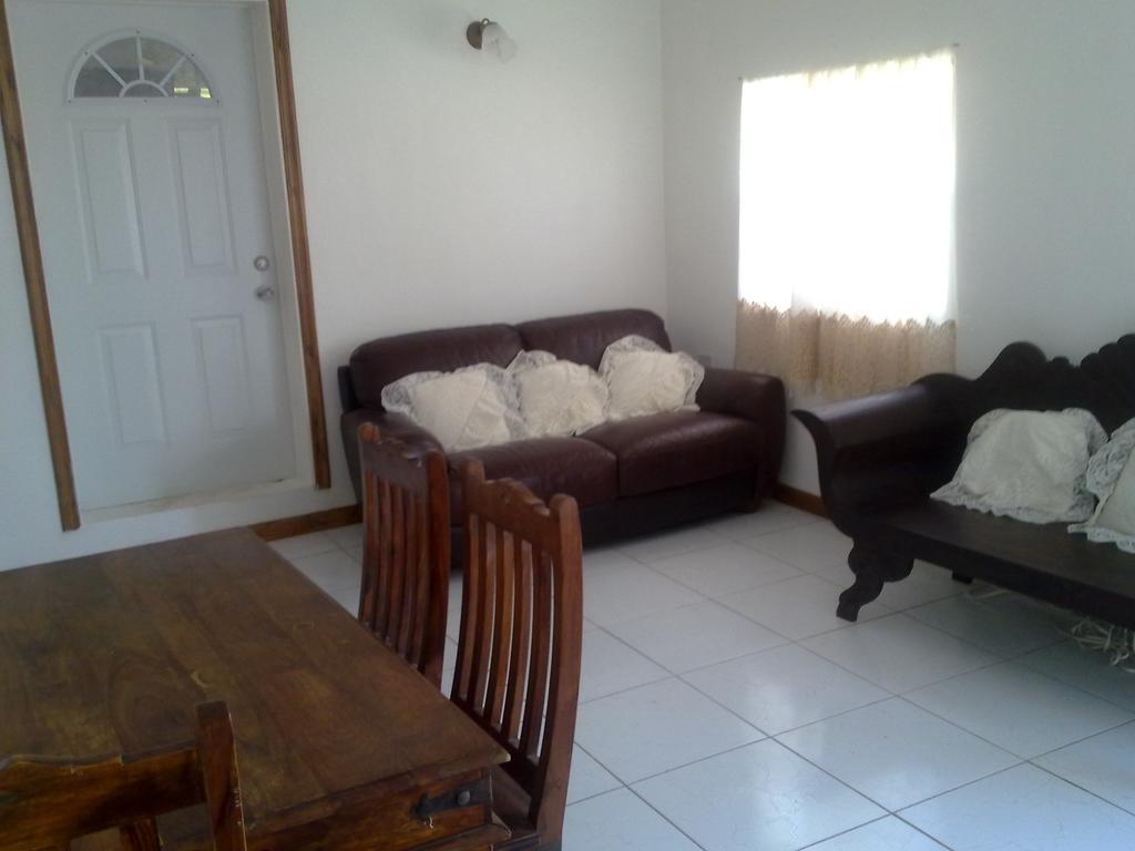 Frigate Bay Fern Tree Bed And Breakfast מראה חיצוני תמונה